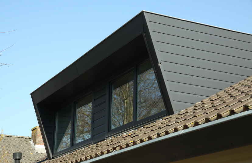 Dakkapel met overstek